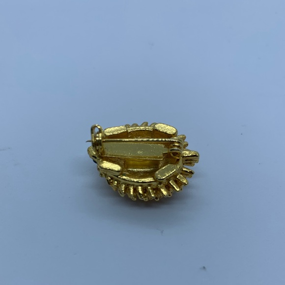 Adorable Green Eyed Hedgehog Sarah Coventry Brooch - Picture 5 of 5